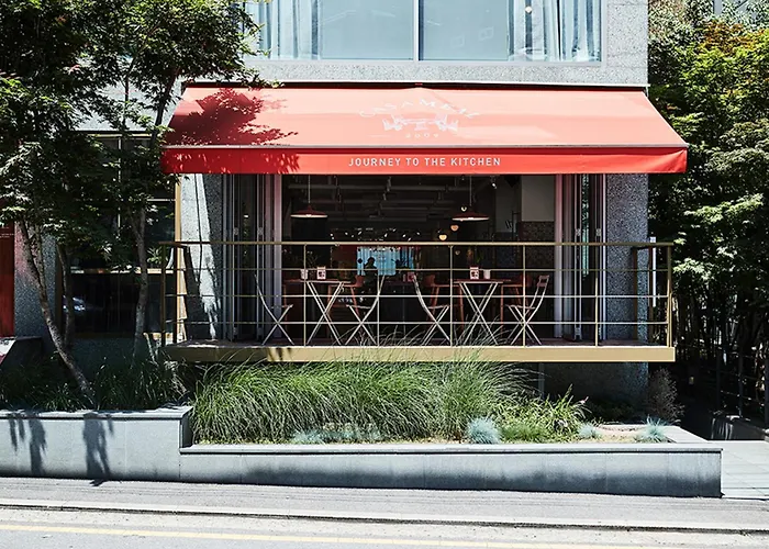 La Casa Hotel